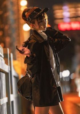 娇妻被朋友粗大猛烈进出高潮视频